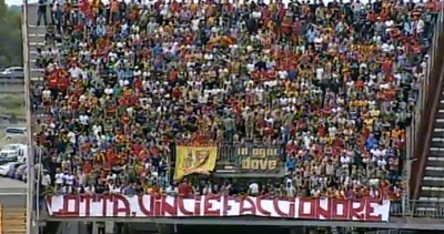 Lecce 2 Benevento 0. Finisce al “Via del Mare” il sogno del Benevento che aiuta il Lecce a vincere.