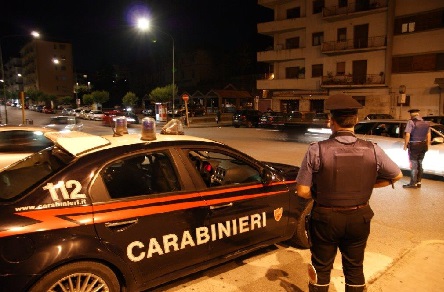 Benevento : fermato un uomo trovato in possesso di un coltello