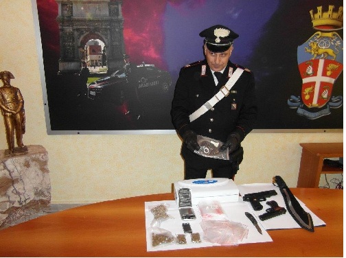 Benevento controlli antidroga:arrestato un esercente di un bar per detenzione ai fini di spaccio di stupefacenti