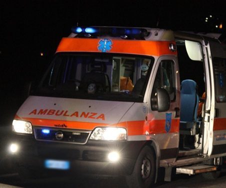 Benevento. Otto persone ferite in un incidente all’alba: prognosi riservata per una 22enne