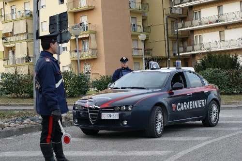Benevento: coppia sorpresa dai Carabinieri con droga in tasca.