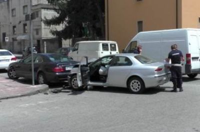 Benevento, incidente al Rione Ferrovia. Nell’impatto rimane ferita anche la cantante sannita Giuliana Danzè.