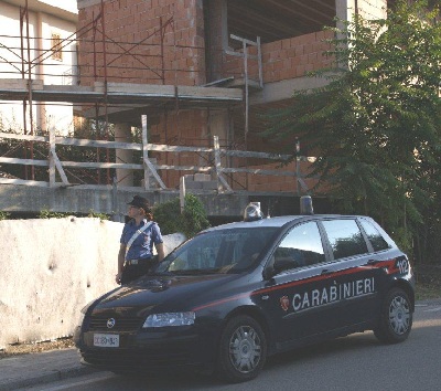 Carabinieri: due denunce per lavoro in nero e accertamento di numerose violazioni amministrative