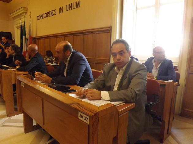 Gruppi consiliari Pd e Del Vecchio Sindaco attaccano Mastella: “Palazzo Mosti non è di sua proprietà”