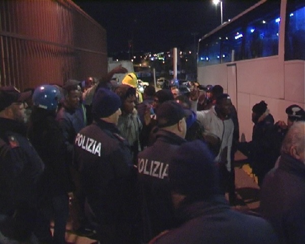 “Aggredirono i gestori del centro di Vitulano : 7 migranti denunciati dalla Polizia”