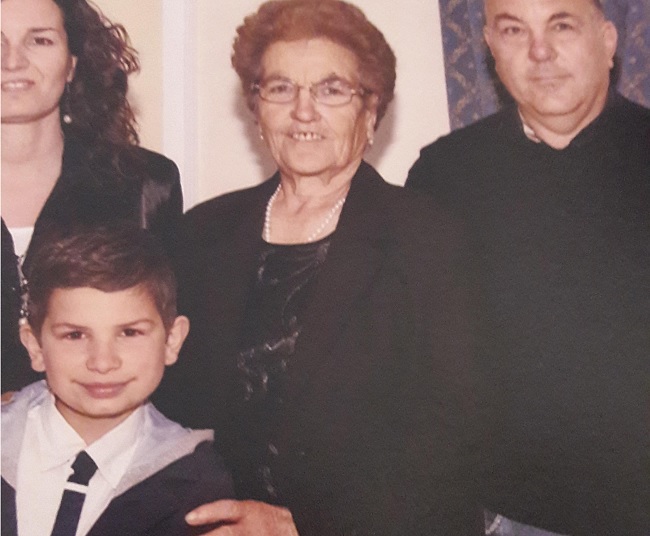 Grande festa per la famiglia Zollo: la signora Adelina Zollo compie 80 anni