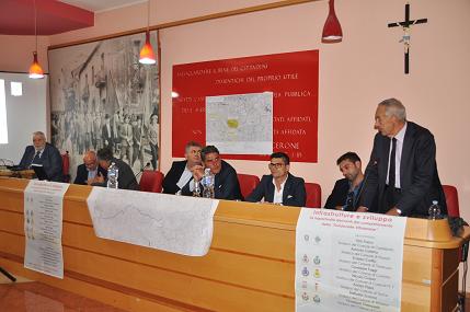 Completamento Fondo Valle Vitulanese. A Castelpoto si è svolto il Convegno su “Le infrastrutture e lo sviluppo”
