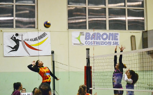 Prima vittoria stagionale per la Volare Benevento che supera al Tie-Break l’Alma Volley