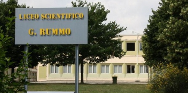 Liceo Scientifico Rummo di Benevento, gli alunni domani non parteciperanno alle attività in presenza
