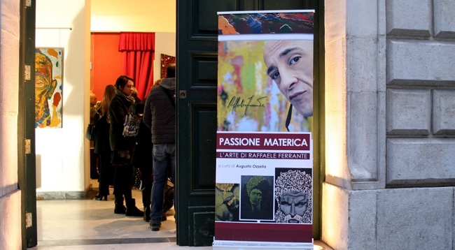 Grande successo per l’inaugurazione della mostra “Passione materica” di Raffaele Ferrante a cura di Augusto Ozzella