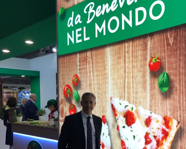 Filippo Liverini visita le Eccellenze Sannite al CIBUS 2018.
