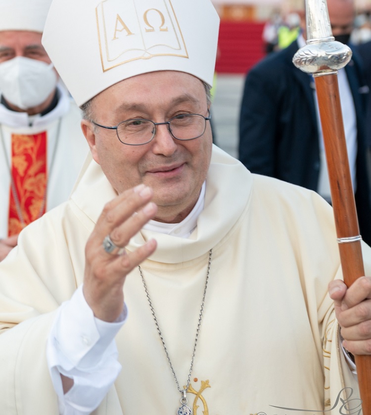 Incendio Airola,vicinanza, preghiera e solidarietà dal vescovo mons. Giuseppe Mazzafaro
