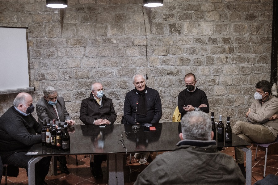 “Quale futuro per i vini campani? Creare un’unica Dop Campania, come è stato fatto qualche decennio fa in Sicilia”