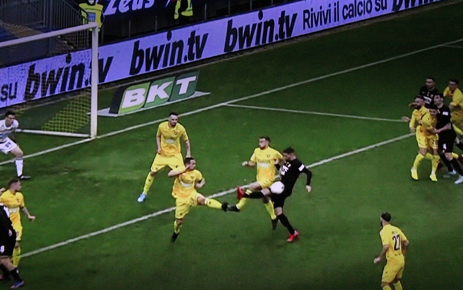 Benevento non pervenuto a Frosinone i ciociari vincono per 2 reti a 0