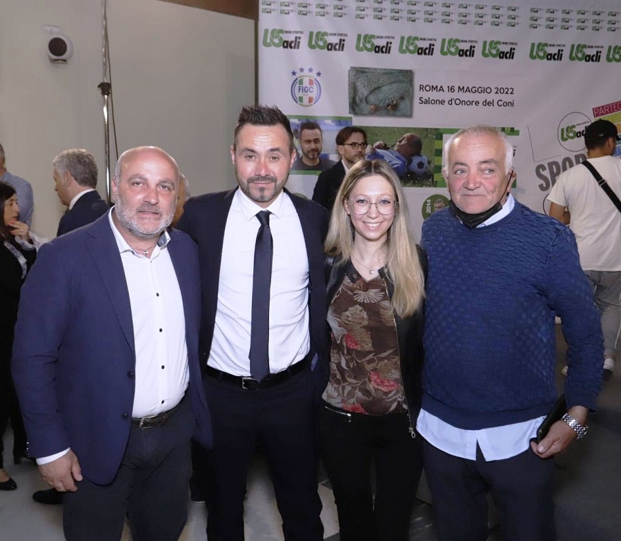 L’Us Acli Benevento consegna 5mila euro a mister De Zerbi, vincitore del Premio ‘Bearzot’, da donare a due fondazioni Onlus