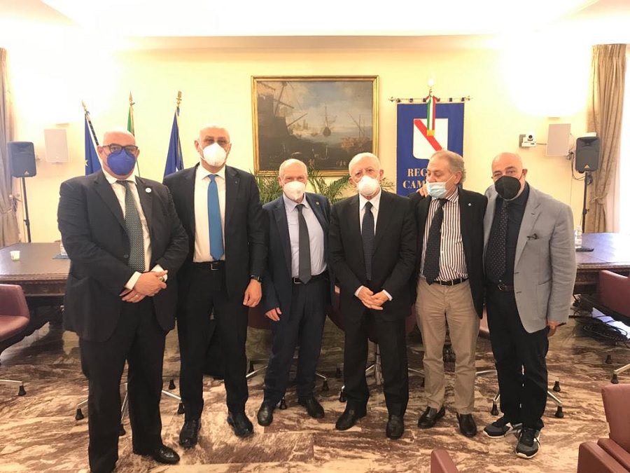 I Presidenti dei Collegi dei Geometri della Campania incontrano il Governatore Vincenzo De Luca