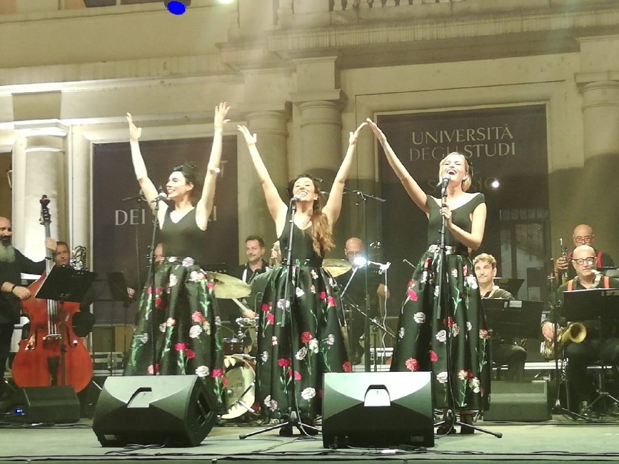 A Benevento il Jazz è Vivo, con il concerto sotto le stelle “Le canzoni della radio”.