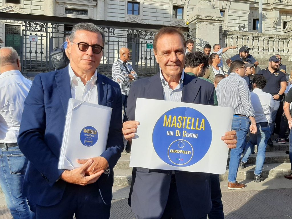 Mastella presenta il simbolo per le elezioni 2022