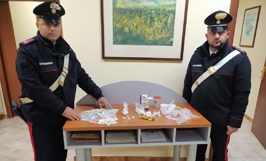 Carabinieri. Arrestata 31enne per detenzione ai fini di spaccio di sostanza stupefacente