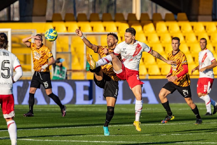 Benevento in disarmo, il Perugia vince al Vigorito per 2 a 0.