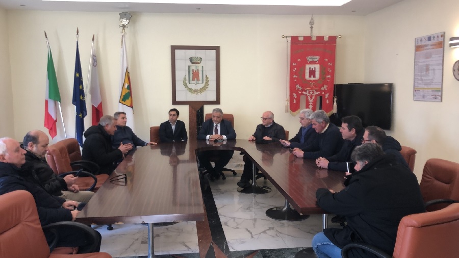 Il Senatore Matera a Castelvenere: “Il Ministro Lollobrigida pronto ad ascoltare proposte dei viticoltori”