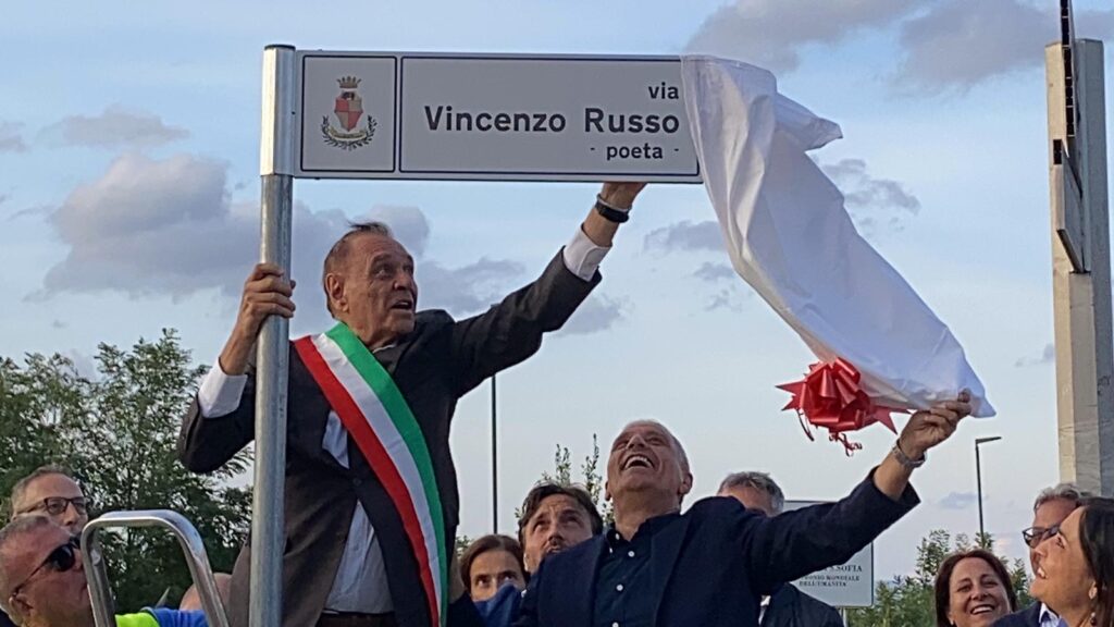 Benevento. Nel pomeriggio inaugurata la strada in memoria di Vincenzo Russo