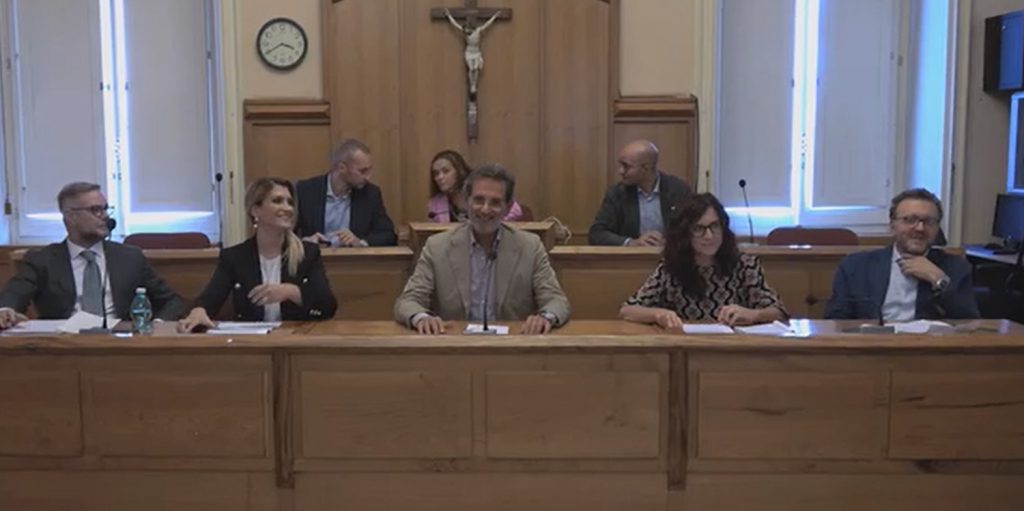Conferenza stampa dell’opposizione a Palazzo Mosti : “Il modello Benevento non esiste”