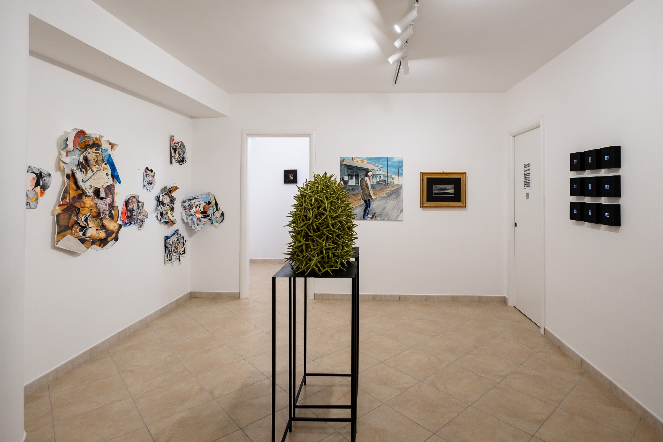 Per la chiusura della mostra Cura-Mondo, a Castelvenere,  un incontro in galleria sul tema della curatela.