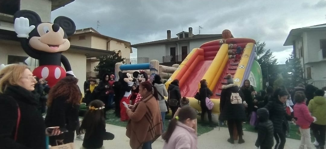 Terza Edizione del Carnevale Sannicolese: massiccia la partecipazione dei bambini