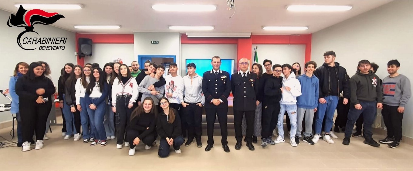 Scuola e Legalità. I Carabinieri incontrano gli studenti a Circello