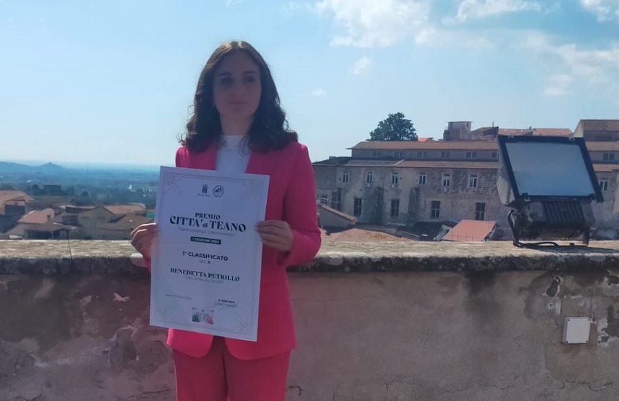 Premio Città di Teano, vince Benedetta Petrillo con la poesia ‘Dal Seme all’Ulivo’
